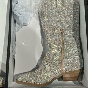 Betsy Johnson Dallas boots!  8.5 size